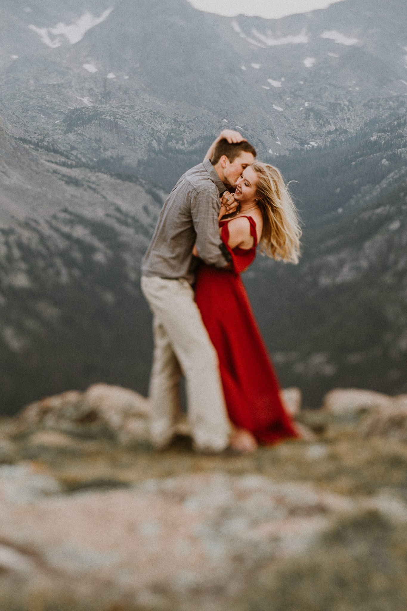 ESTES PARK WEDDING PHOTOGRAPHY |TRAIL RIDGE ROAD ENGAGEMENT I Marissa + Nick | JUSTYNA E BUTLER PHOTOGRAPHY | ROCKY MOUNTAIN NATIONAL PARK ENGAGEMENT |COLORADO MOUNTAIN ENGAGEMENT PHOTOGRAPHER