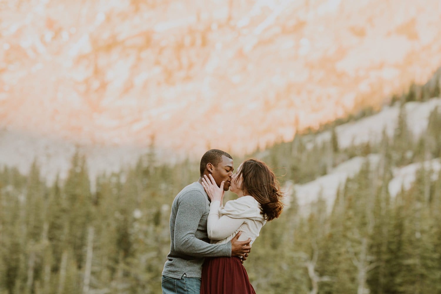 DREAM LAKE HIKING ENGAGEMENT I Intimate Wedding Photographer I ROCKY MOUNTAIN ELOPEMENT PHOTOGRAPHER| JUSTYNA E BUTLER PHOTOGRAPHY | ROCKY MOUNTAIN NATIONAL PARK ELOPEMENT PHOTOGRAPHER| COLORADO MOUNTAIN ADVENTUROUS ELOPEMENT PHOTOGRAPHER|INTIMATE WEDDING COLLECTIONS |ADVENTUROUS ELOPEMENT COLLECTIONS
