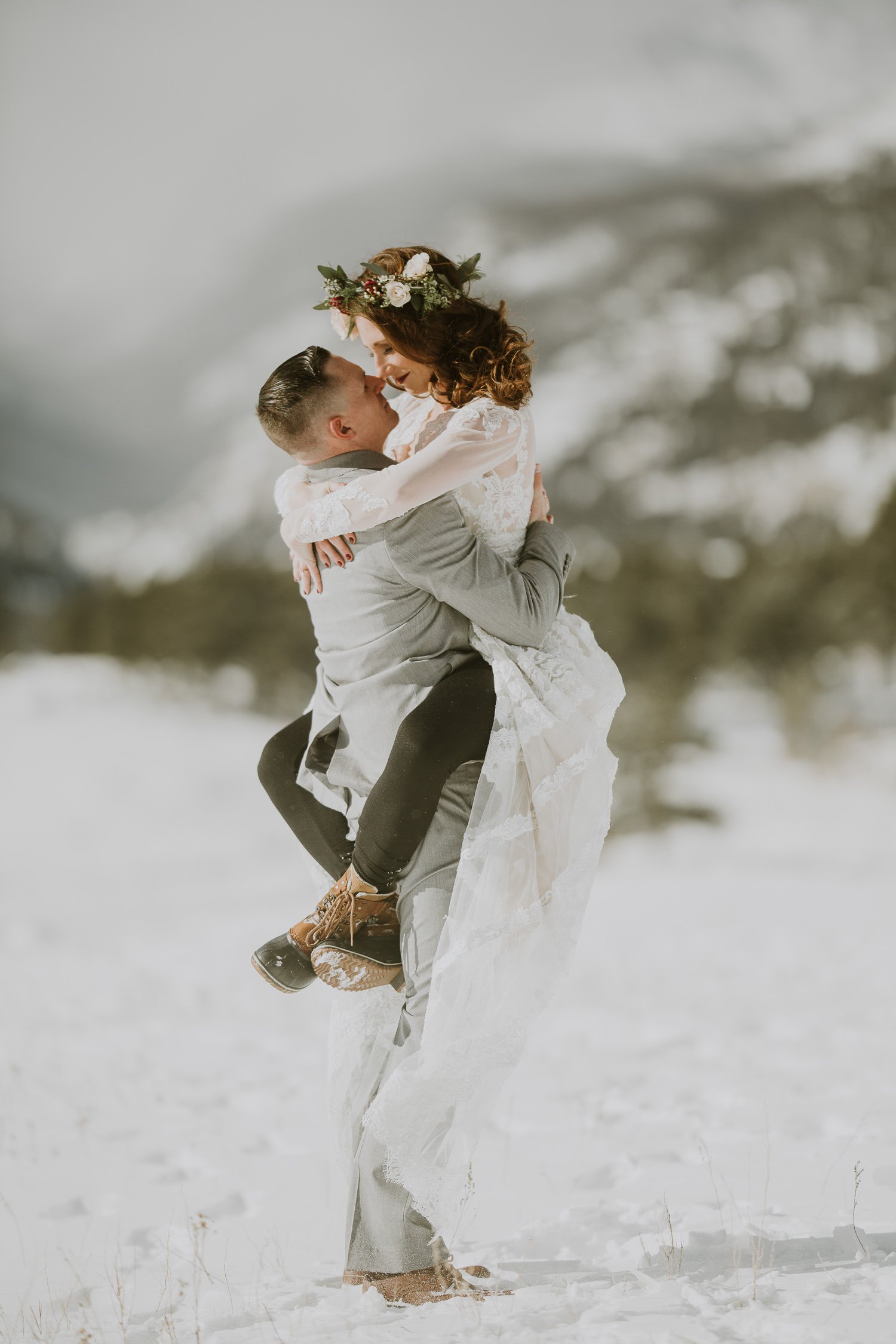 ROCKY MOUNTAIN ELOPEMENT PHOTOGRAPHY|SPRAGUE LAKE ELOPEMENT| JUSTYNA E BUTLER PHOTOGRAPHY | ROCKY MOUNTAIN NATIONAL PARK ENGAGEMENT |COLORADO MOUNTAIN ENGAGEMENT PHOTOGRAPHER