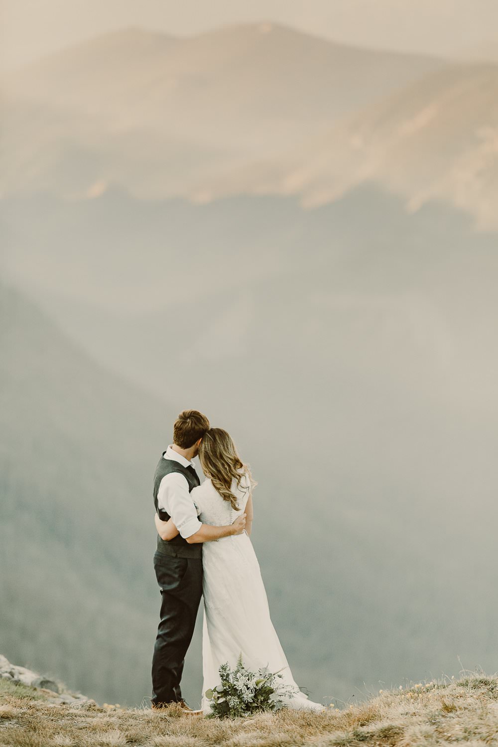 ADVENTURE DESTINATION ELOPEMENT|ROCKY MOUNTAIN NATIONAL PARK WEDDING|RMNP ELOPEMENT|3M CURVE CEREMONY |GRAND COUNTY HIKING ADVENTURES|SELF-SOLEMNIZING COLORADO ELOPEMENT |TANDA+STEPHEN