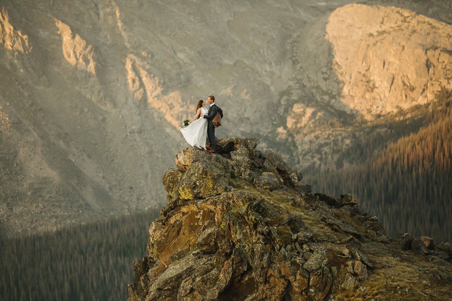 Rocky_Mountain_Adventure_Elopement_PHotographer_Justyna_E_Butler