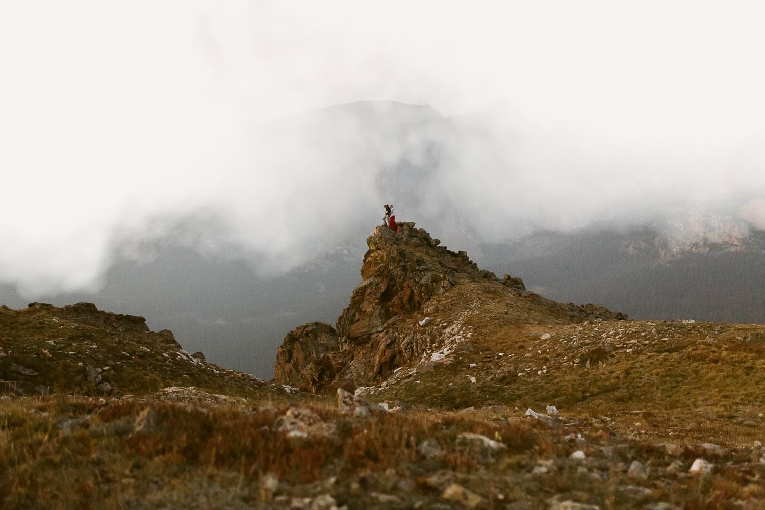 ROCKY MOUNTAIN ADVENTURE ELOPEMENT|ADVENTURE WEDDING PHOTOGRAPHER |3M CURVE CEREMONY ELOPEMENT|TRAIL RIDGE ROAD ADVENTURE | JESSIKA+NICK
