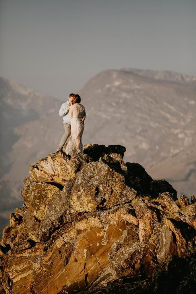 ROCKY MOUNTAIN ADVENTURE ELOPEMENT|ADVENTURE WEDDING PHOTOGRAPHER |3M CURVE CEREMONY ELOPEMENT|TRAIL RIDGE ROAD ADVENTURE | JESSIKA+NICK