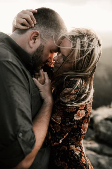 Justyna E Butler is a Colorado-based adventure elopement photographer specializing in capturing intimate weddings and adventurous elopements in the Rocky Mountains and other destinations worldwide. Justyna E Butler is an award-winning Colorado-based elopement and intimate wedding photographer. Known for her "windswept storytelling," she specializes in capturing adventurous love stories in the Rocky Mountains and at destination weddings worldwide. 