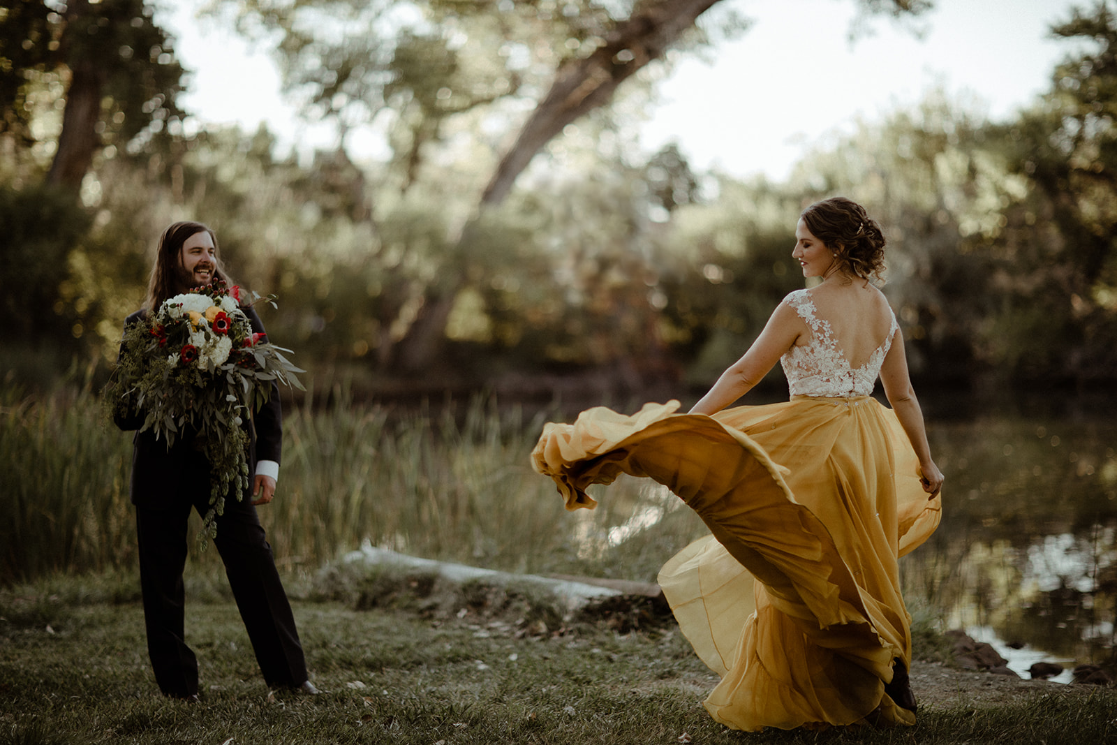 Justyna E. Butler | Colorado Elopement Photographer SPECIALIZING IN CINEMATIC ADVENTURE ELOPEMENTS, HIKING ELOPEMENTS & INTIMATE MOUNTAIN WEDDINGS IN THE ROCKY MOUNTAINS & WORLDWIDE TEL:+17202190912