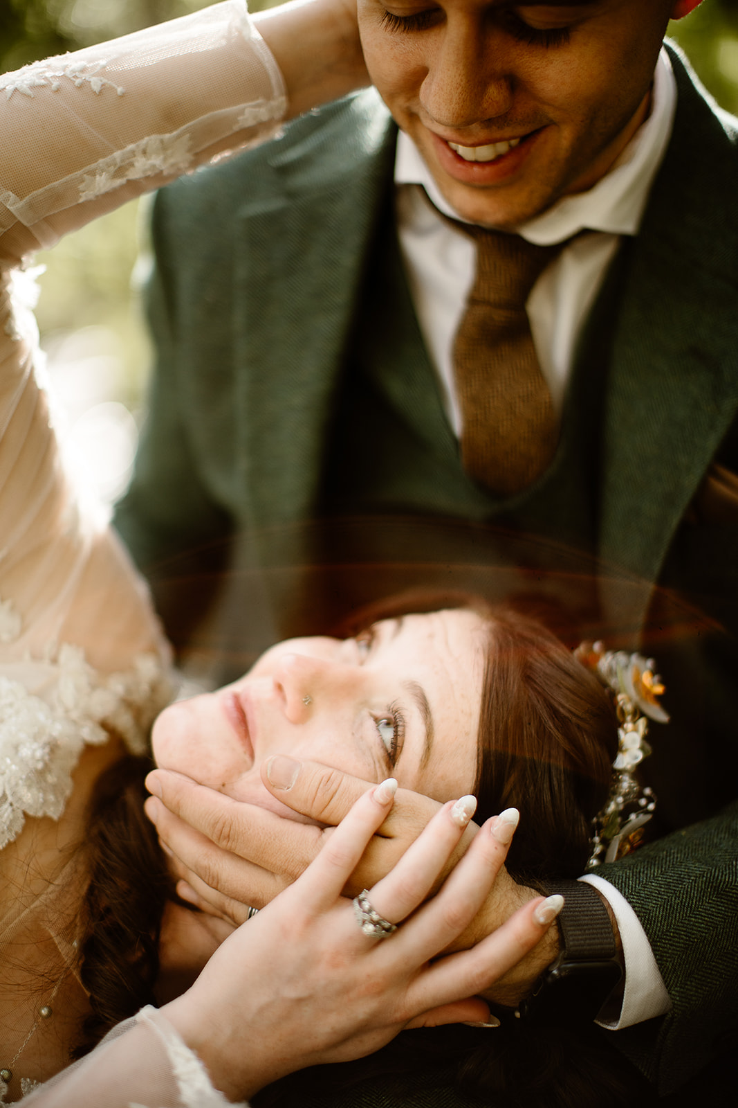 Justyna E. Butler | Colorado Elopement Photographer SPECIALIZING IN CINEMATIC ADVENTURE ELOPEMENTS, HIKING ELOPEMENTS & INTIMATE MOUNTAIN WEDDINGS IN THE ROCKY MOUNTAINS & WORLDWIDE TEL:+17202190912